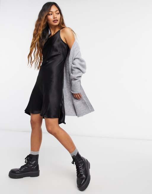 Weekday – Noella – Czarna satynowa sukienka mini