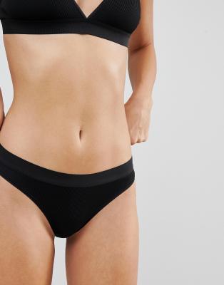 Weekday  Note  Gerippter Slip Schwarz