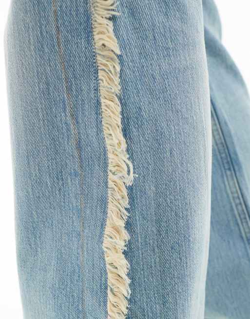 Weekday - Nova - Jeans bootcut a vita bassa con bordi sfrangiati blu chiaro, 3 di 5