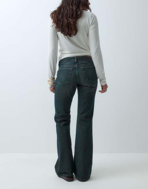 Weekday Nova jeans met lage taille en slim flare in donker stoffigblauwe wassing, 3 van 5