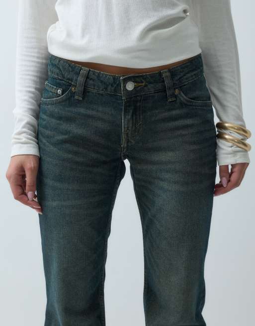Weekday Nova jeans met lage taille en slim flare in donker stoffigblauwe wassing, 4 van 5