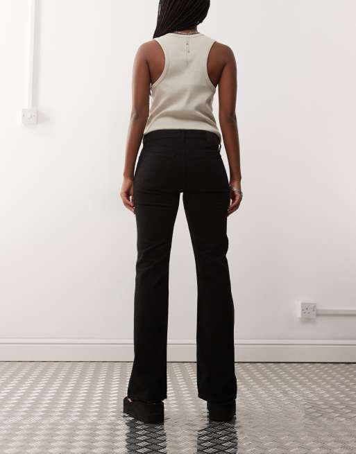 Weekday - Nova - Slim-fit bootcut jeans met lage taille in zwart, 2 van 5