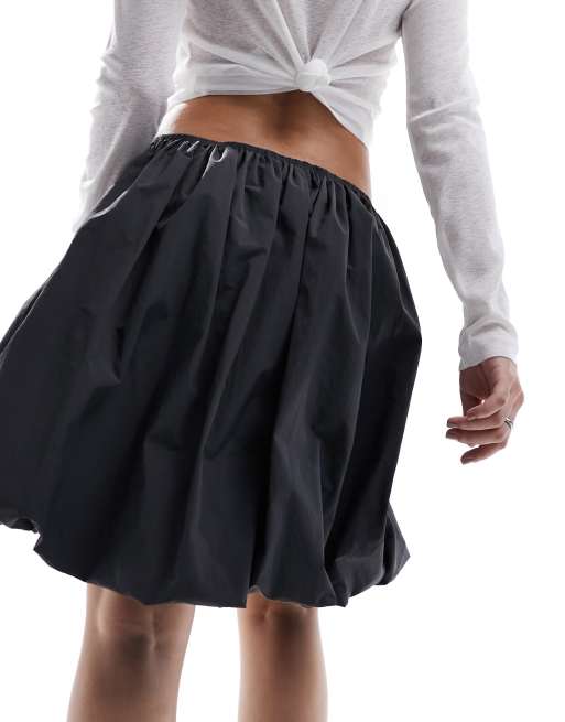 Weekday - Olivia - Volumineuze mini ballonrok in zwart | ASOS