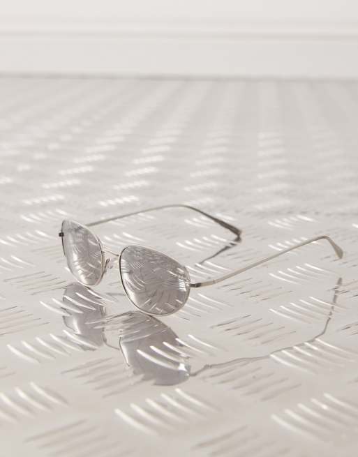 Weekday – Ovale Sonnenbrille aus Metall in Silber mit verspiegelten Gläsern, 2 von 3
