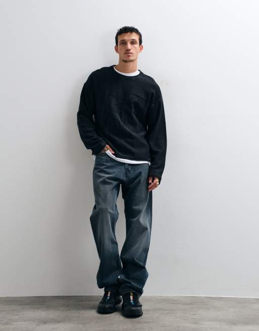 Weekday Oversize-Pullover mit Keep Going 3D-Jacquard-Grafik in Schwarz, 3 von 5