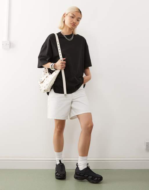 Weekday – Oversize-T-Shirt in Schwarz mit Stehkragen, 2 von 4