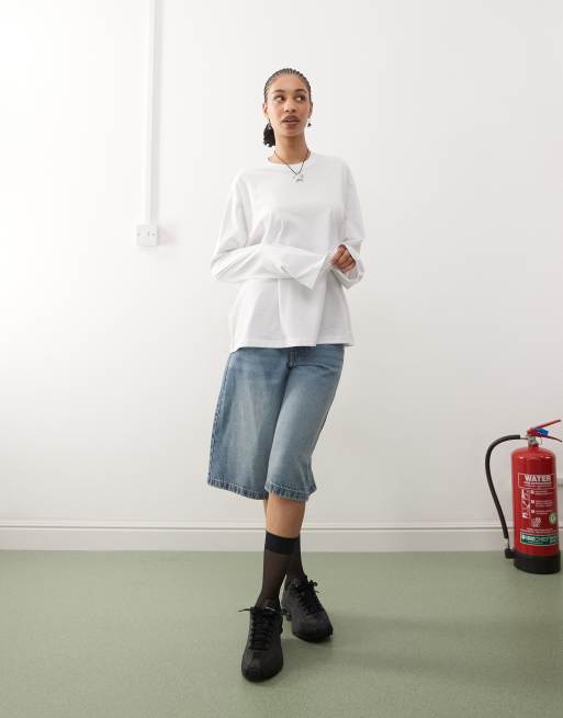 Weekday oversized boxy fit long sleeve t-shirt in white, 2 of 4