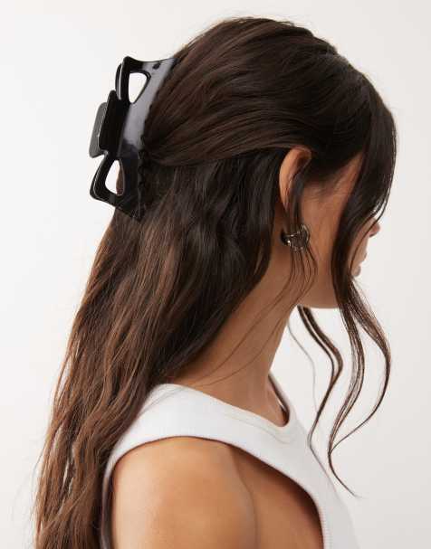 Weekday oversized claw hair clip in black - view 1