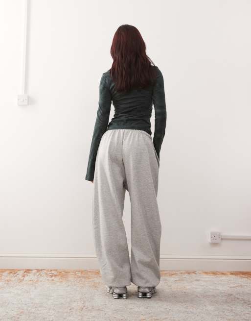 Weekday oversized heavyweight jersey sweatpants in grey melange, 3 of 5
