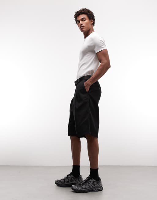 Weekday - Oversized lange chinoshort in zwart, 3 van 5
