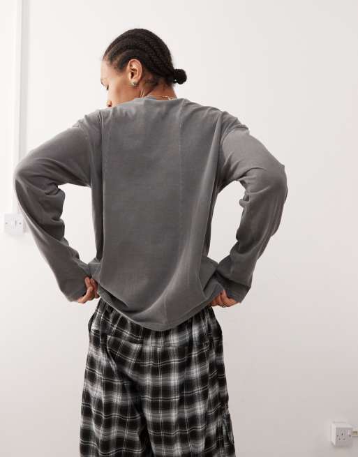 Weekday oversized long sleeve t-shirt with cut and sew varsity graphic print in washed black, 4 of 4