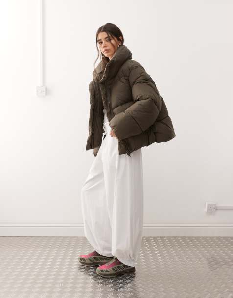 Weekday oversized puffer coat in dark brown - view 1