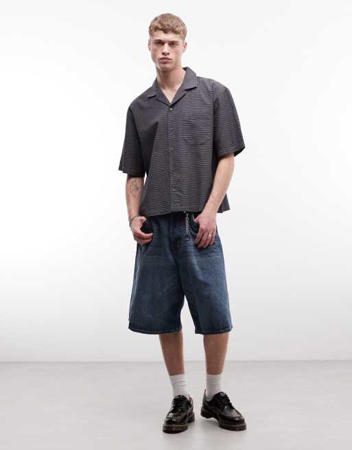 Weekday oversized short sleeve shirt in black and gray plaid, 2 of 5