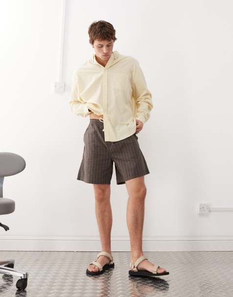 Weekday - Oversized shorts med brunt tern - view 1