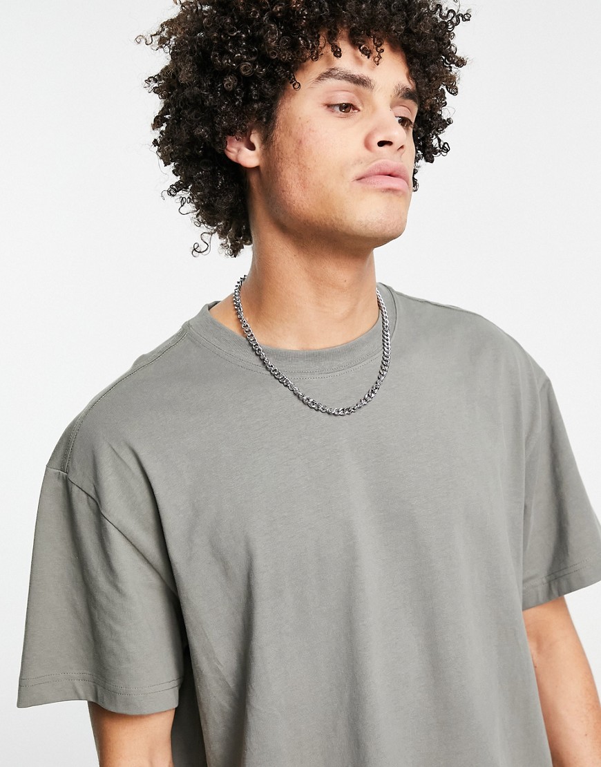 Weekday Oversized T-shirt in Gray-Grey