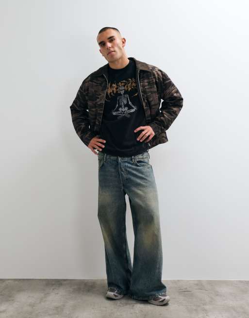 Weekday oversized T-shirt med mediterende skelet-graphic i vasket sort, 3 af 8