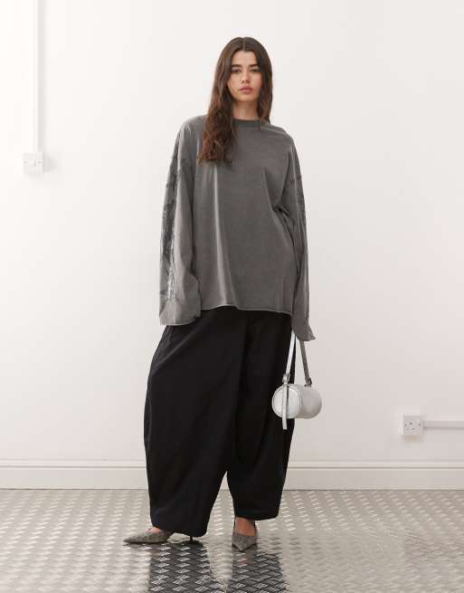 Weekday - Oversized T-shirt met lange mouwen met strass in gebroken zwart, 3 van 4