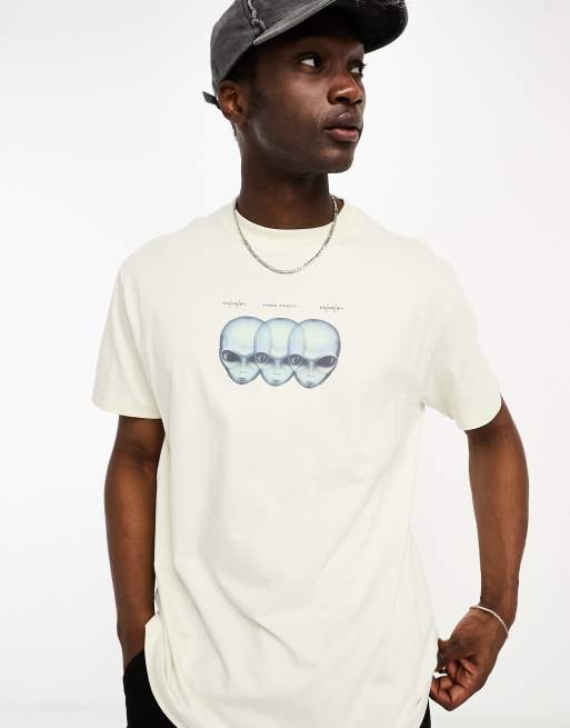 Weekday oversized t-shirt with alien graphic print in off-white | ASOS