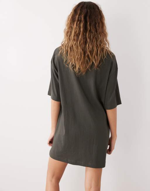 Weekday - Oversized T-shirtjurk in kaki, 3 van 4