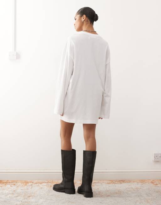 Weekday - Oversized T-shirtjurk met lange mouwen in wit, 3 van 4