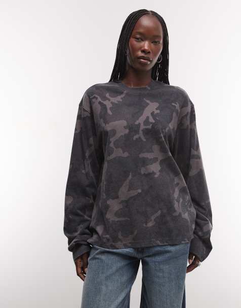 Weekday oversized top met lange mouwen en camoprint exclusief voor ASOS - view 1