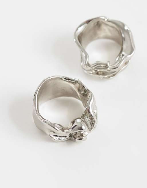 Weekday - Pack de 2 anillos plateados con diseño abstracto, 3 de 3
