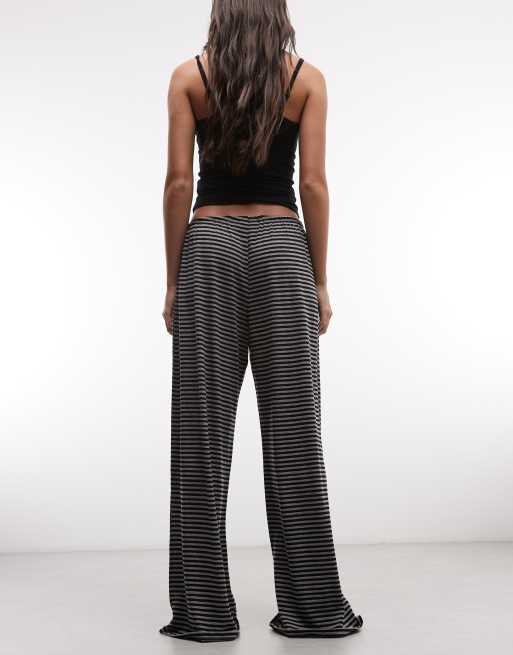 Weekday - Pantalon large drapé à rayures - Noir et gris, 5 de 5