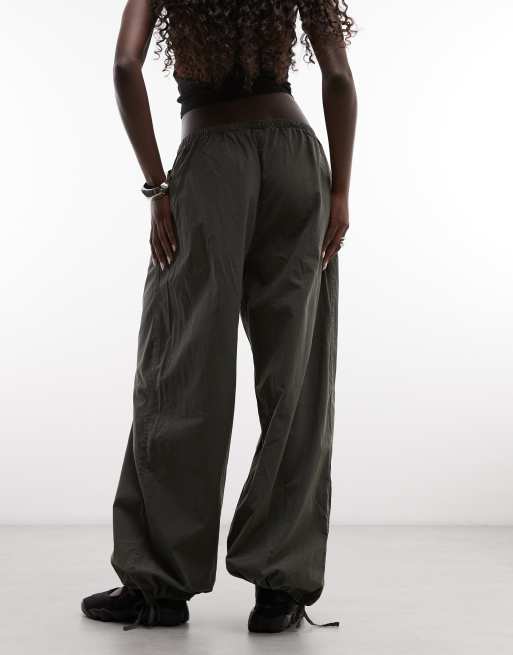 Weekday - pantalones oversize de ripstop con bajo ajustable en caqui, 2 de 5