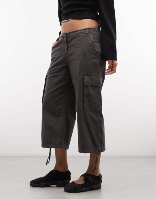 Weekday pantaloni cargo corti in ripstop grigio scuro, 2 di 5