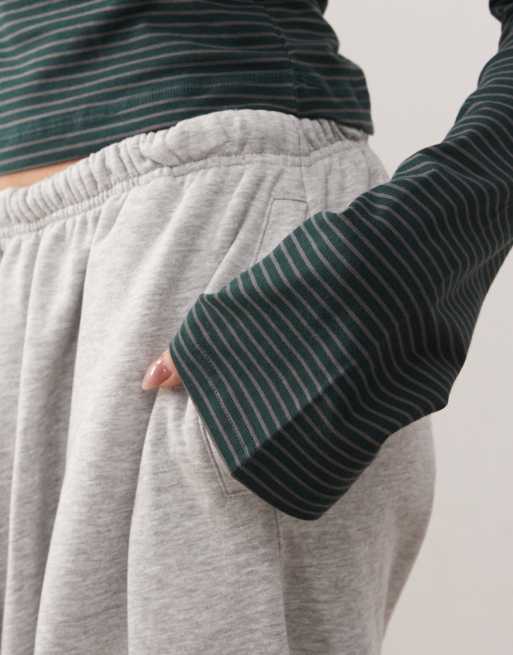 Weekday - Pantaloni felpati oversize in jersey pesante grigio mélange, 4 di 5
