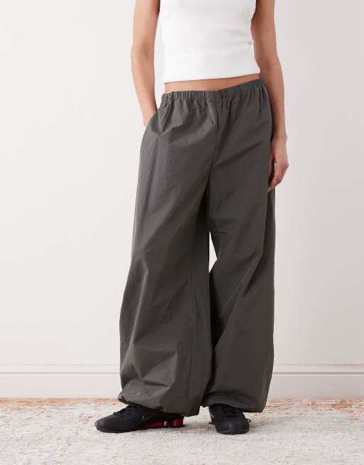 Weekday - Pantaloni sportivi a palloncino color grigio scuro, 3 di 5