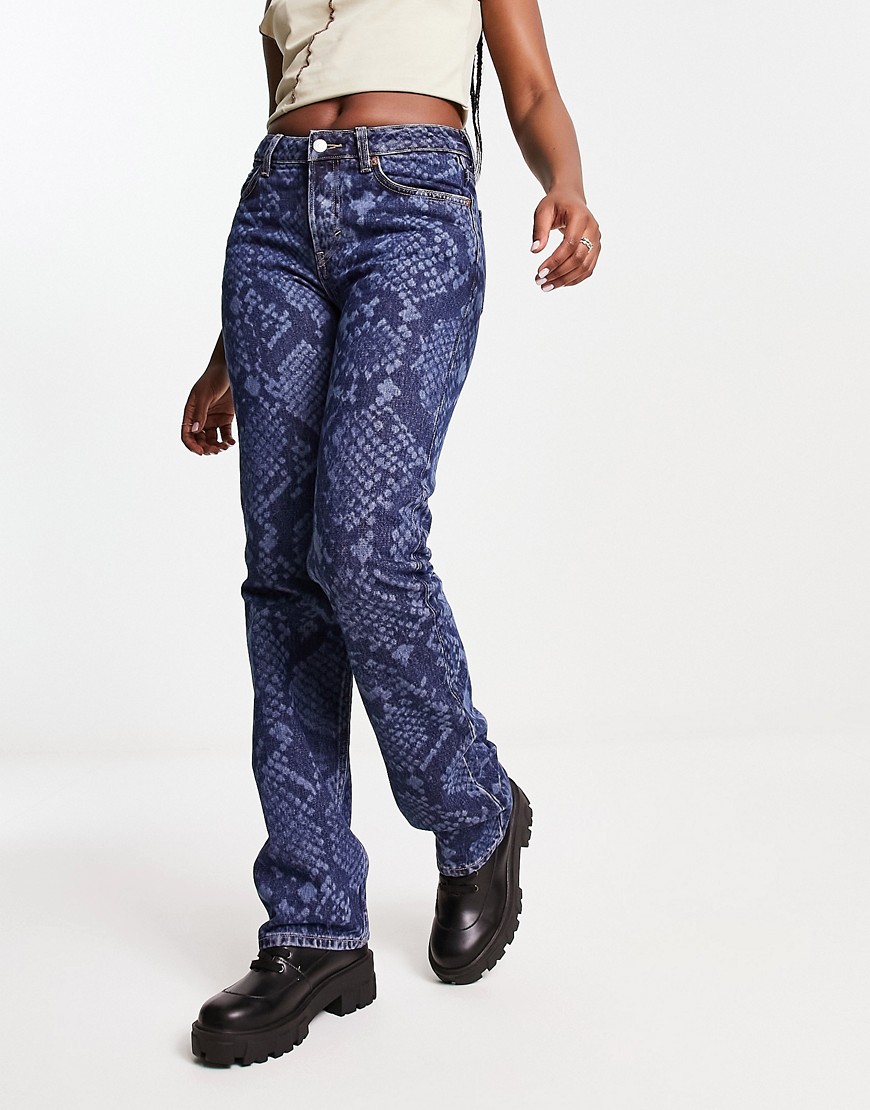 Weekday Pin mid rise straight leg jeans in laser snake print-Blue