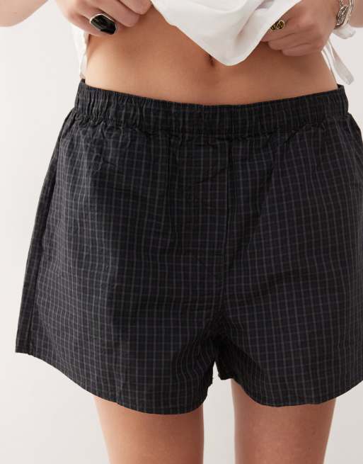 Weekday plaid shorts in black, 5 of 5