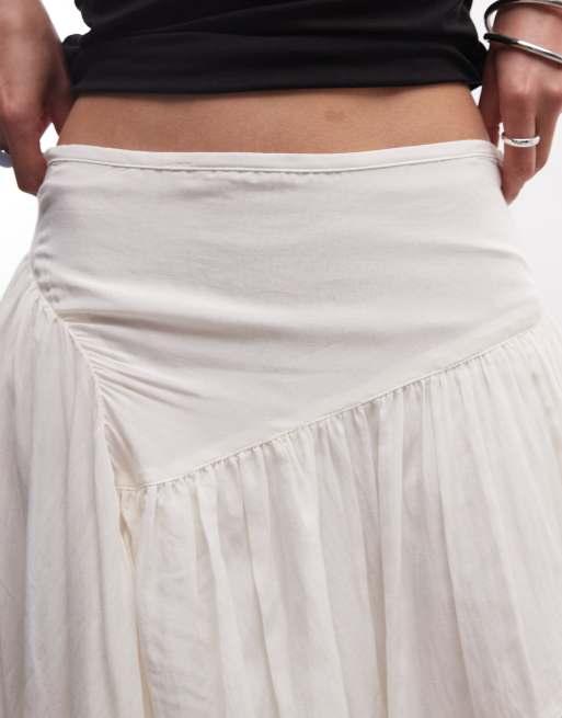 Weekday pleated asymmetric cut midi skirt in off-white, 4 of 5