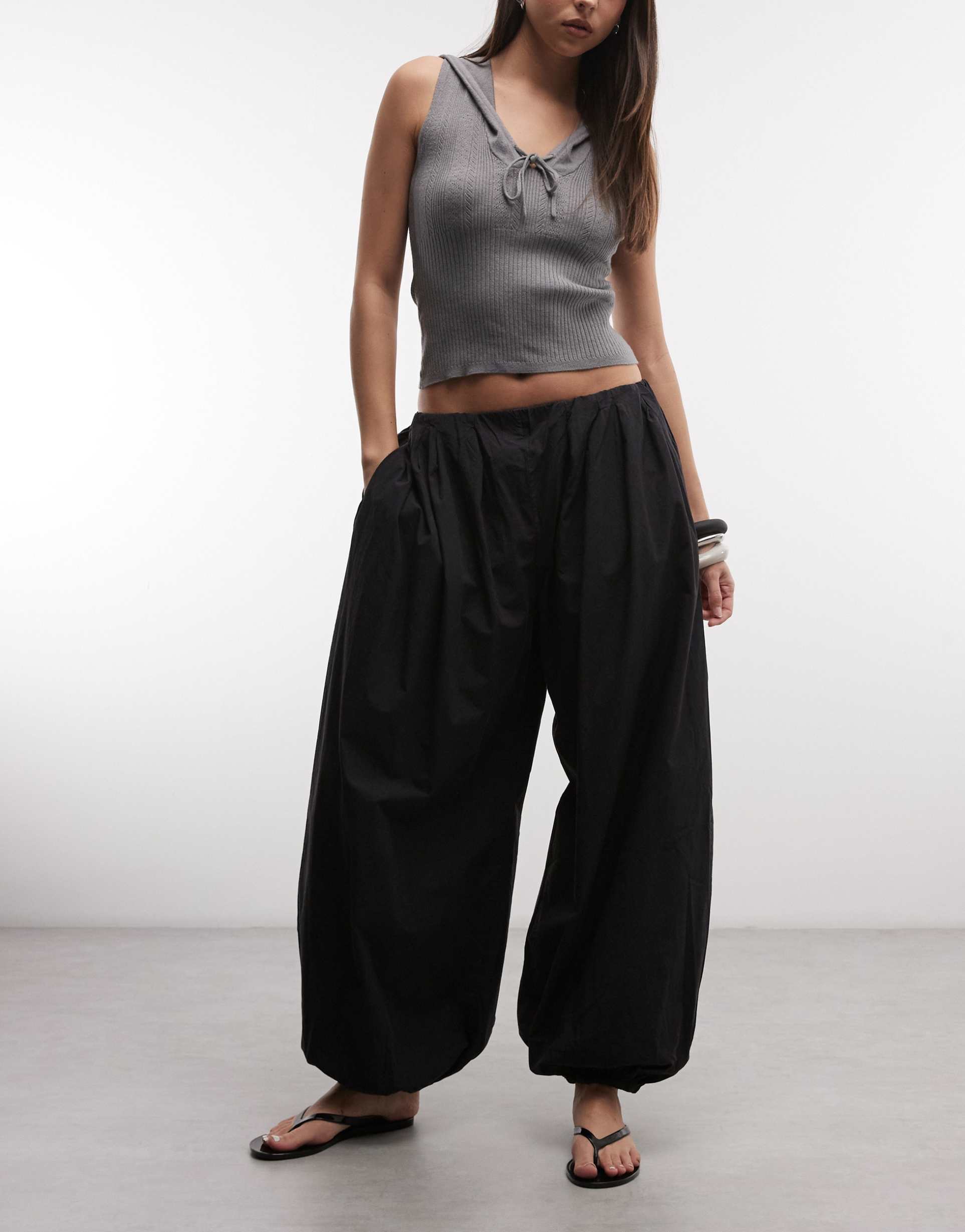 weekday pleated balloon pants in black
