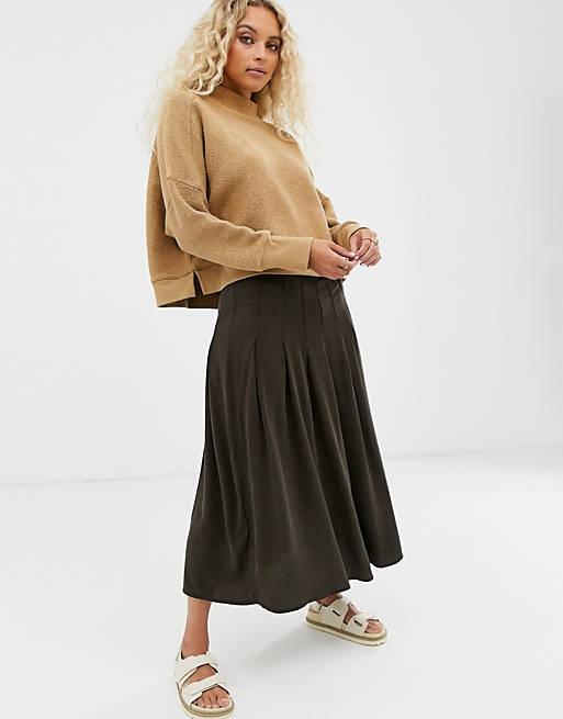 Weekday pleated midi skirt in dark brown | ASOS