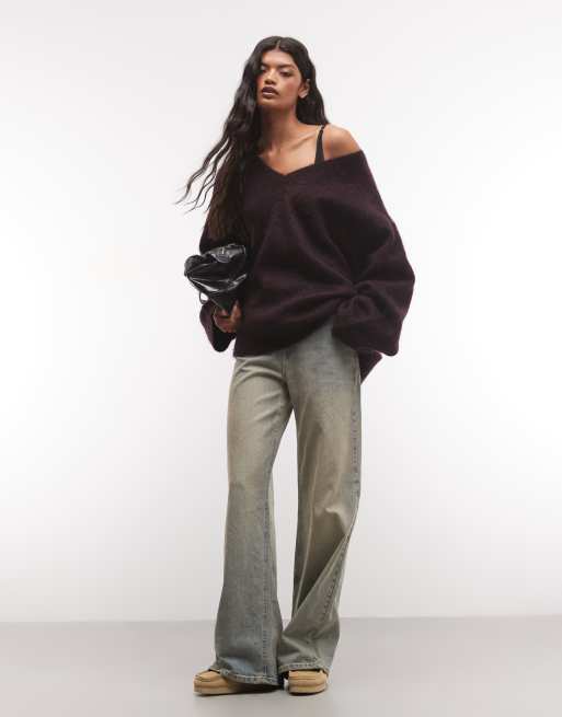 Weekday Pullover aus Premium-Woll- und Mohairmix mit V-Ausschnitt in dunkel burgunder meliert, 2 von 4