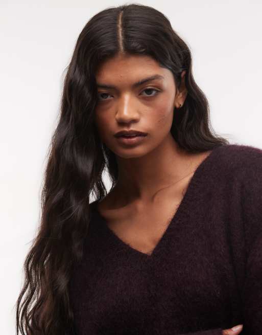 Weekday Pullover aus Premium-Woll- und Mohairmix mit V-Ausschnitt in dunkel burgunder meliert, 3 von 4