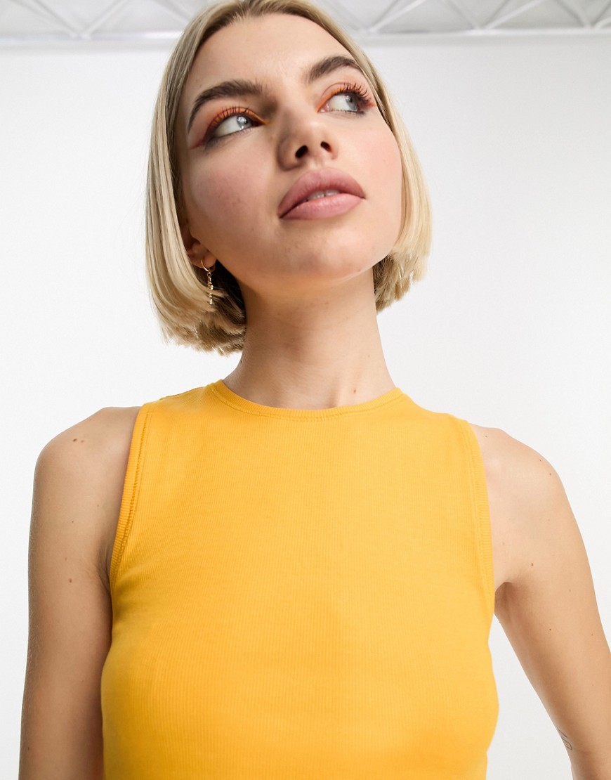 Pure - Crop top senza maniche arancione - Weekday T-shirt donna  - immagine1