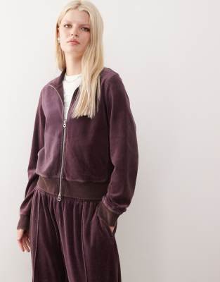 Weekday - Reißverschlussjacke aus Samt in dunkler Pflaume, Kombiteil-Lila