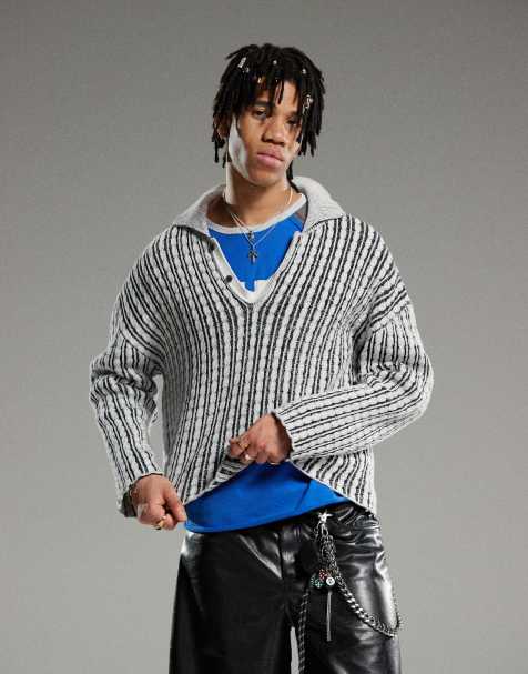 Weekday – Rene – Weiter Strickpullover in Schwarz und gebrochenem Weiß mit Zopfmuster und Polokragen - view 1
