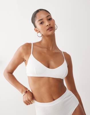 ribbed scoop neck bra in white