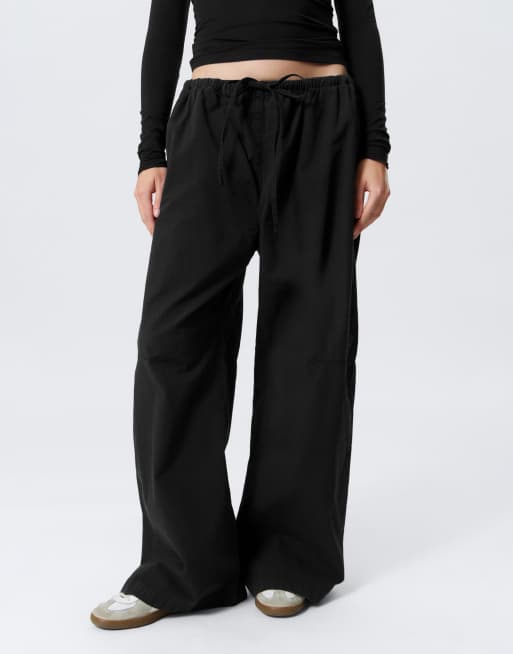 Weekday ripstop wide leg trousers with elasticated waist in black, 3 of 4