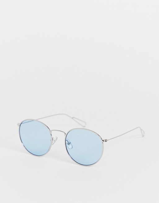 Weekday round sunglasses in silver with blue lens