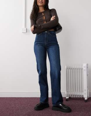 Weekday - Rowe - Jeans in kompaktem Blau mit extra hoher Taille, geradem Schnitt und regulärer Passform