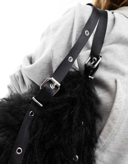 Weekday - Sac porté épaule en fausse fourrure - Noir, 2 de 4