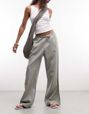 Weekday - Schlupfhose aus Leinenmix in Salbeigrün mit weitem Bein, exklusiv bei ASOS