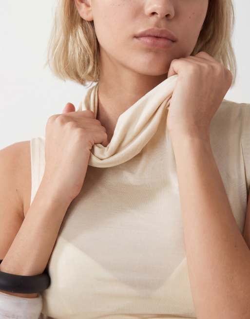 Weekday – Schmal geschnittenes Oberteil in Beige mit Stehkragen, 2 von 4
