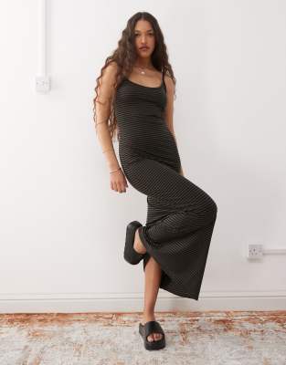 Weekday - Schwarz-grau gestreiftes Maxikleid aus Jersey