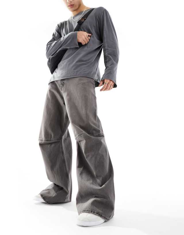 Weekday - sculpture loose fit baggy jeans with seam detail in clay grey